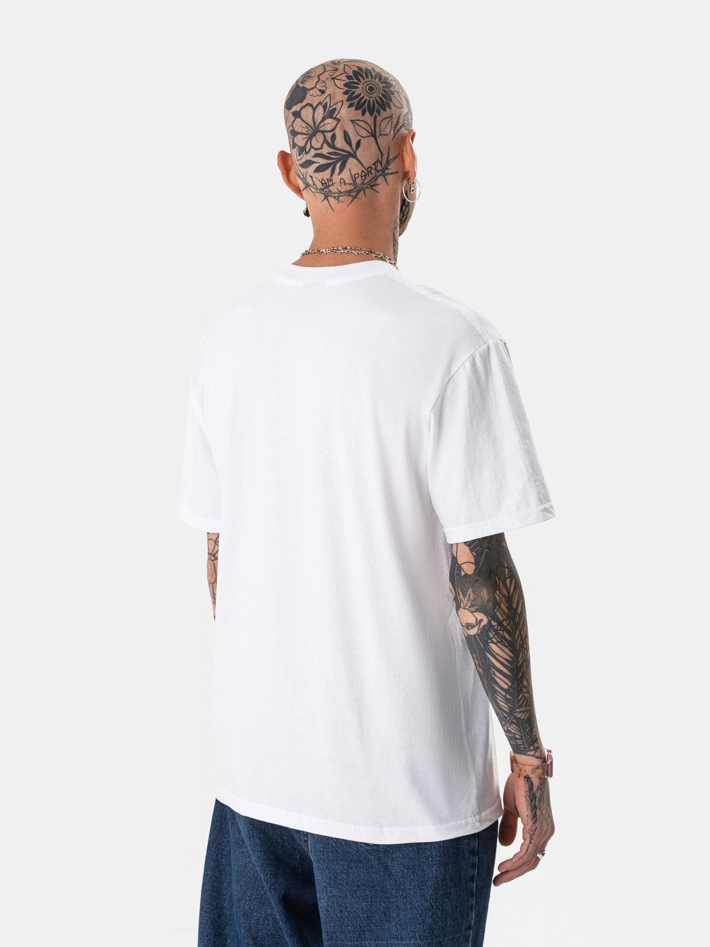BASIC T-SHIRT