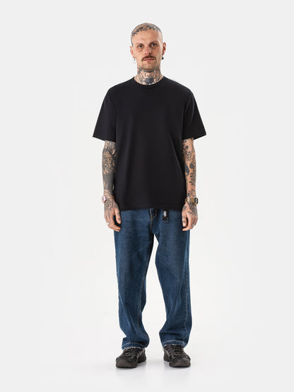 BASIC T-SHIRT